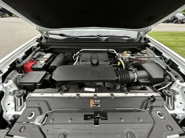 Used 2025 Chevrolet Colorado Trail Boss AWD/4WD image 14