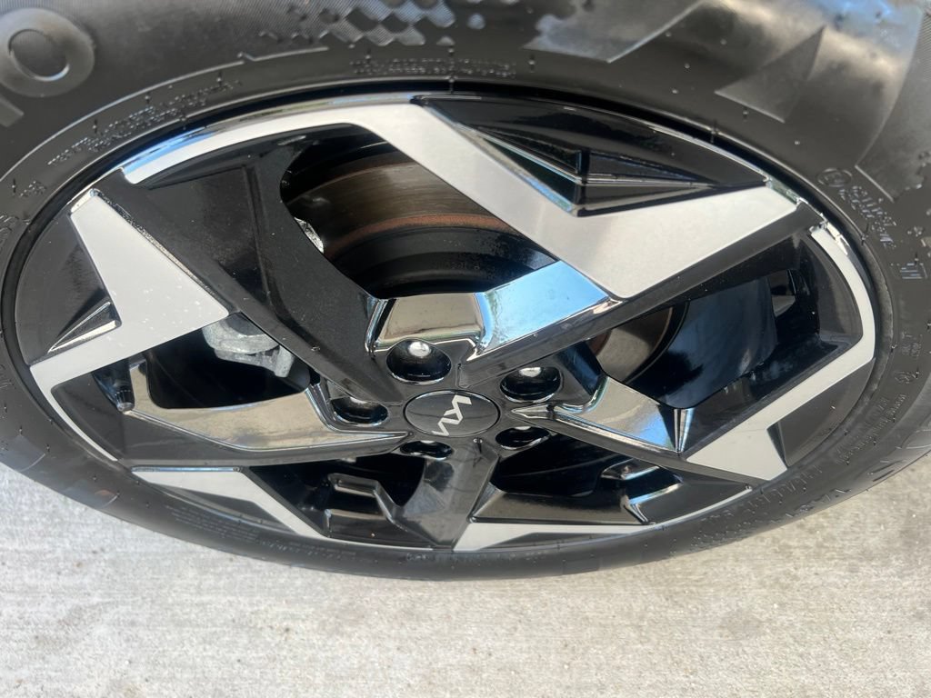 Certified 2025 Kia Seltos EX w/ EX Sunroof Package AWD/4WD image 44