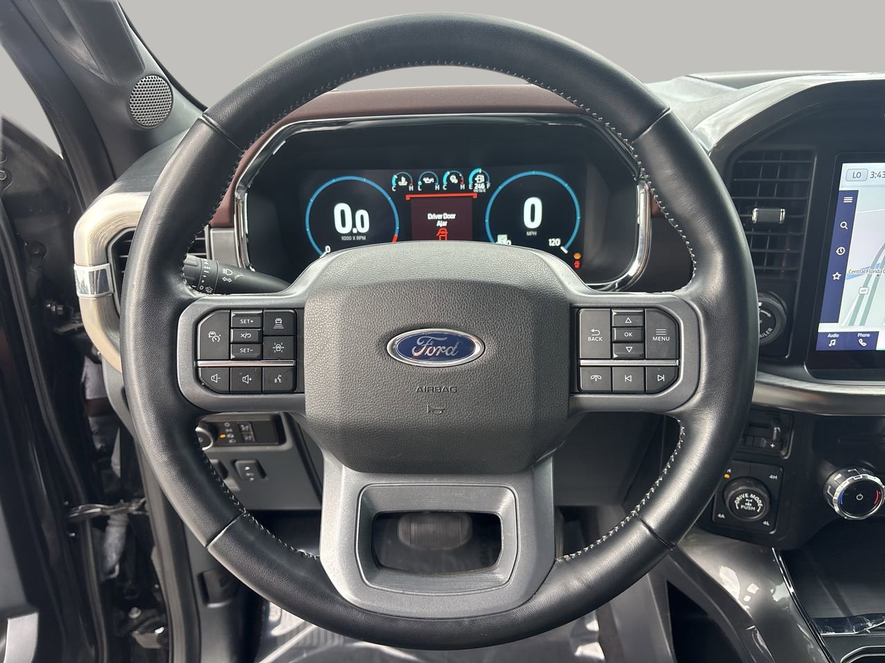 Used 2023 Ford F150 Lariat w/ Equipment Group 502A High image 31