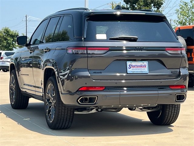 New 2025 Jeep Grand Cherokee Summit image 5