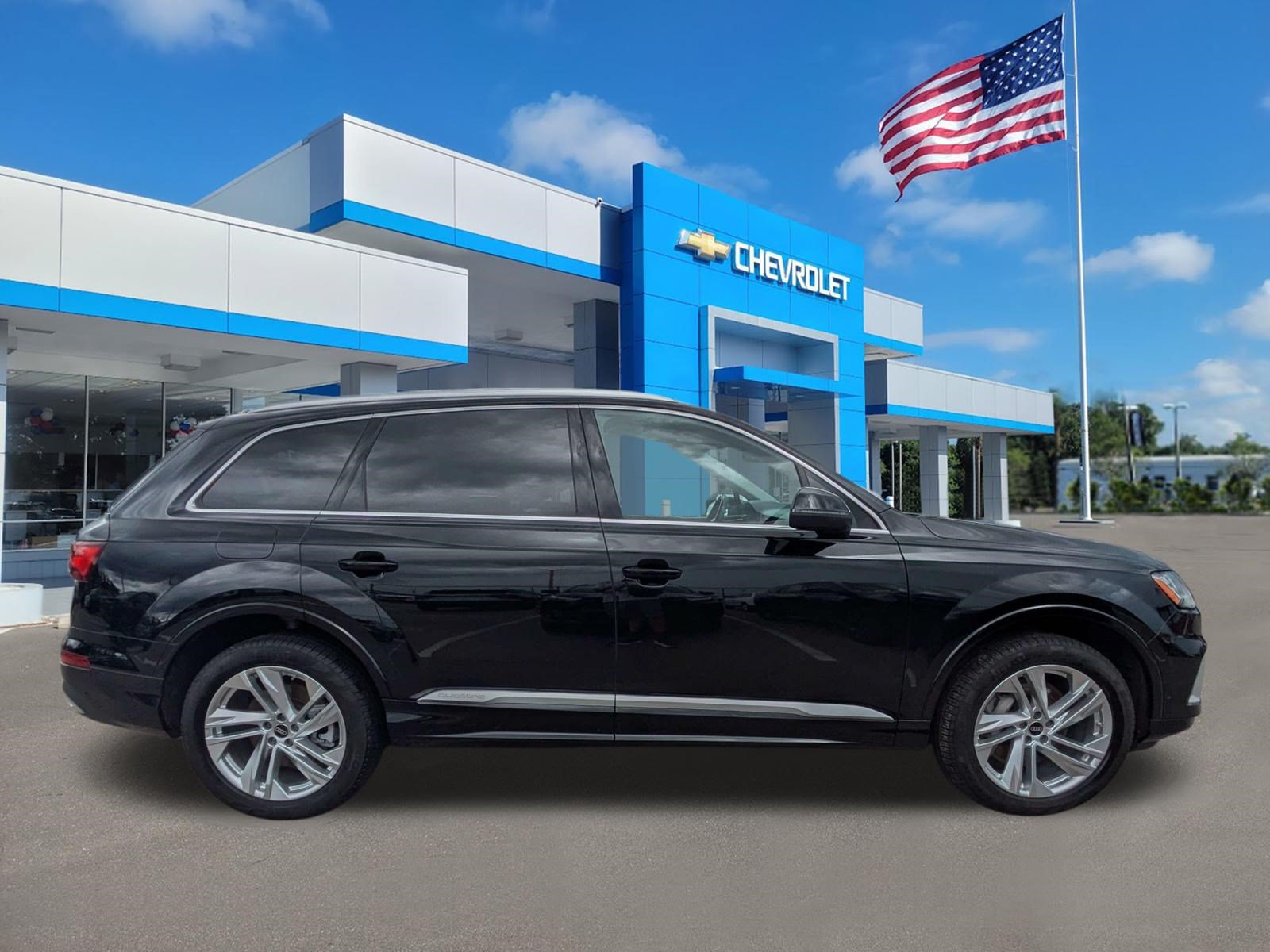 Used 2023 Audi Q7 3.0T Premium Plus w/ Premium Plus Package AWD/4WD image 2