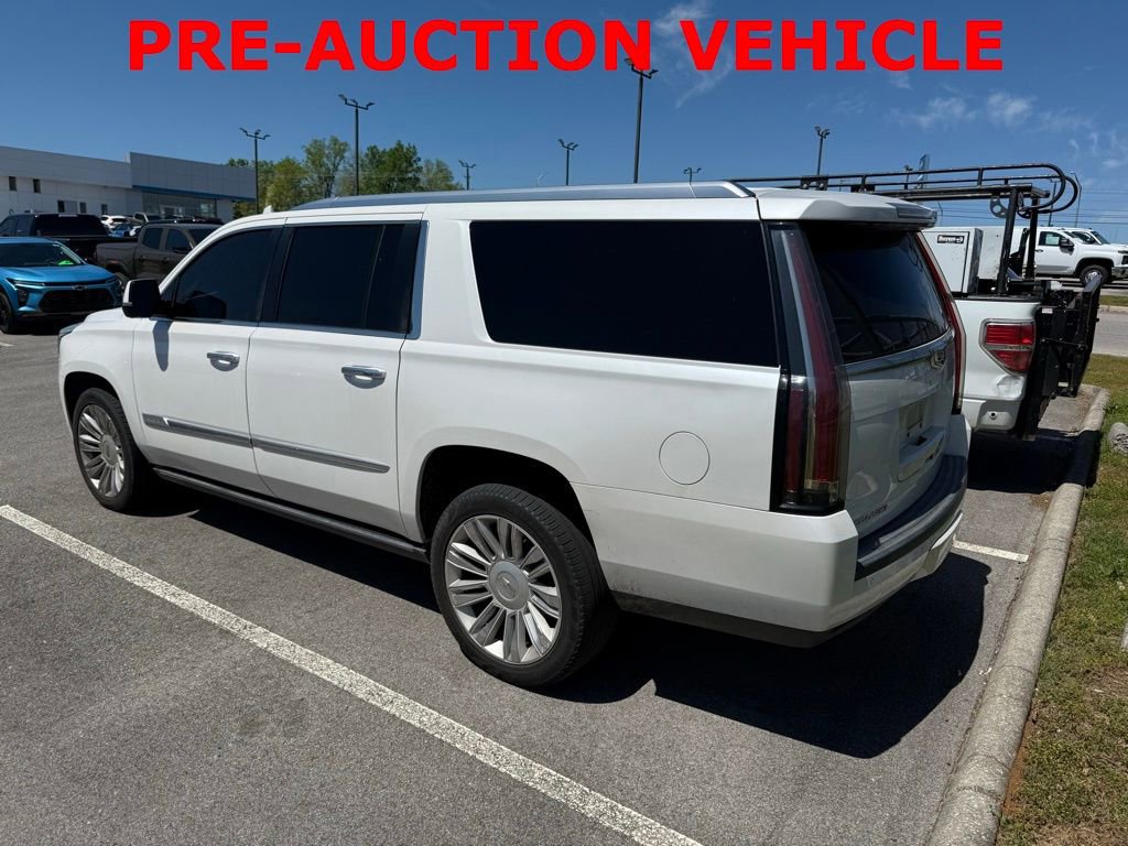 Used 2016 Cadillac Escalade ESV Platinum AWD/4WD image 3