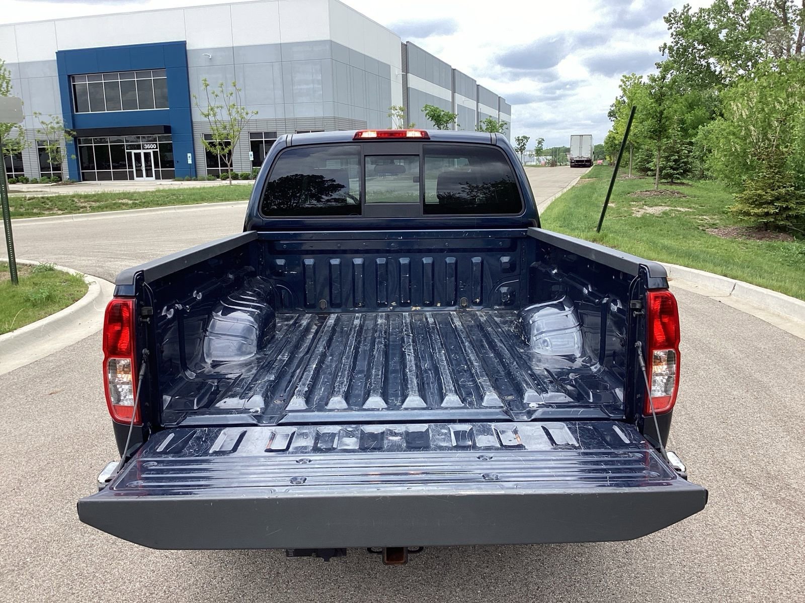 Used 2020 Nissan Frontier SV AWD/4WD image 10