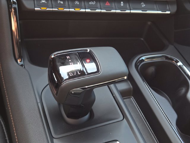 New 2026 GMC Sierra 1500 AT4 w/ AT4 Premium Package AWD/4WD image 37