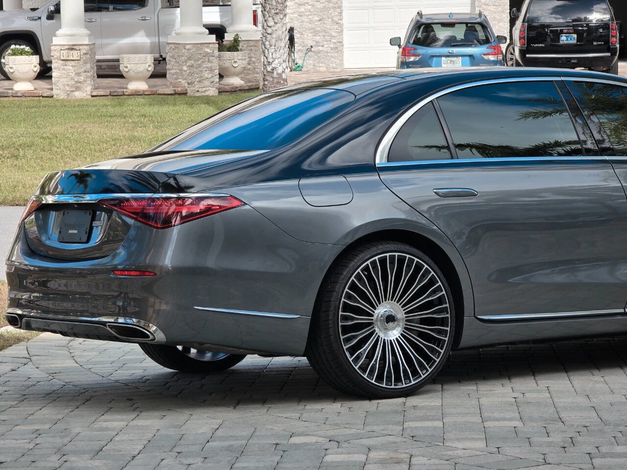 Used 2022 Mercedes-Benz S 580 4MATIC Sedan w/ Rear Seat Package image 7