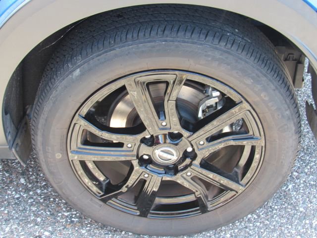 Used 2024 Nissan Kicks SR FWD image 15