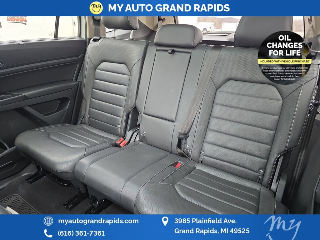 Used 2021 Volkswagen Atlas SEL Premium image 36
