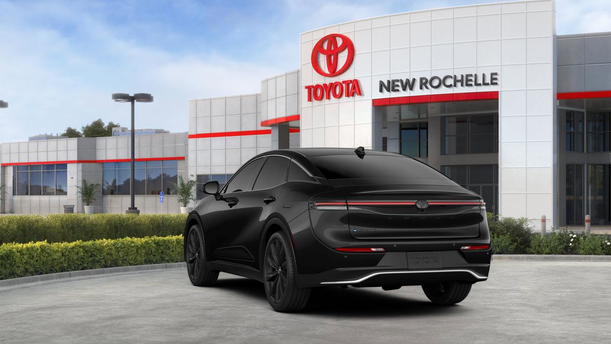 New 2026 Toyota Crown Nightshade image 7