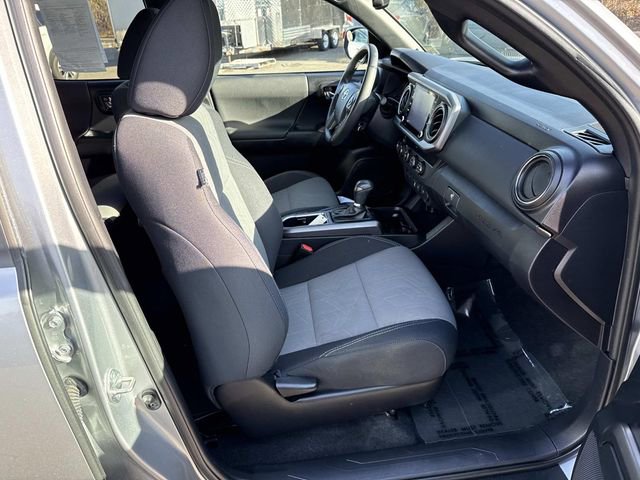 Used 2020 Toyota Tacoma TRD Off-Road w/ Technology Package image 9