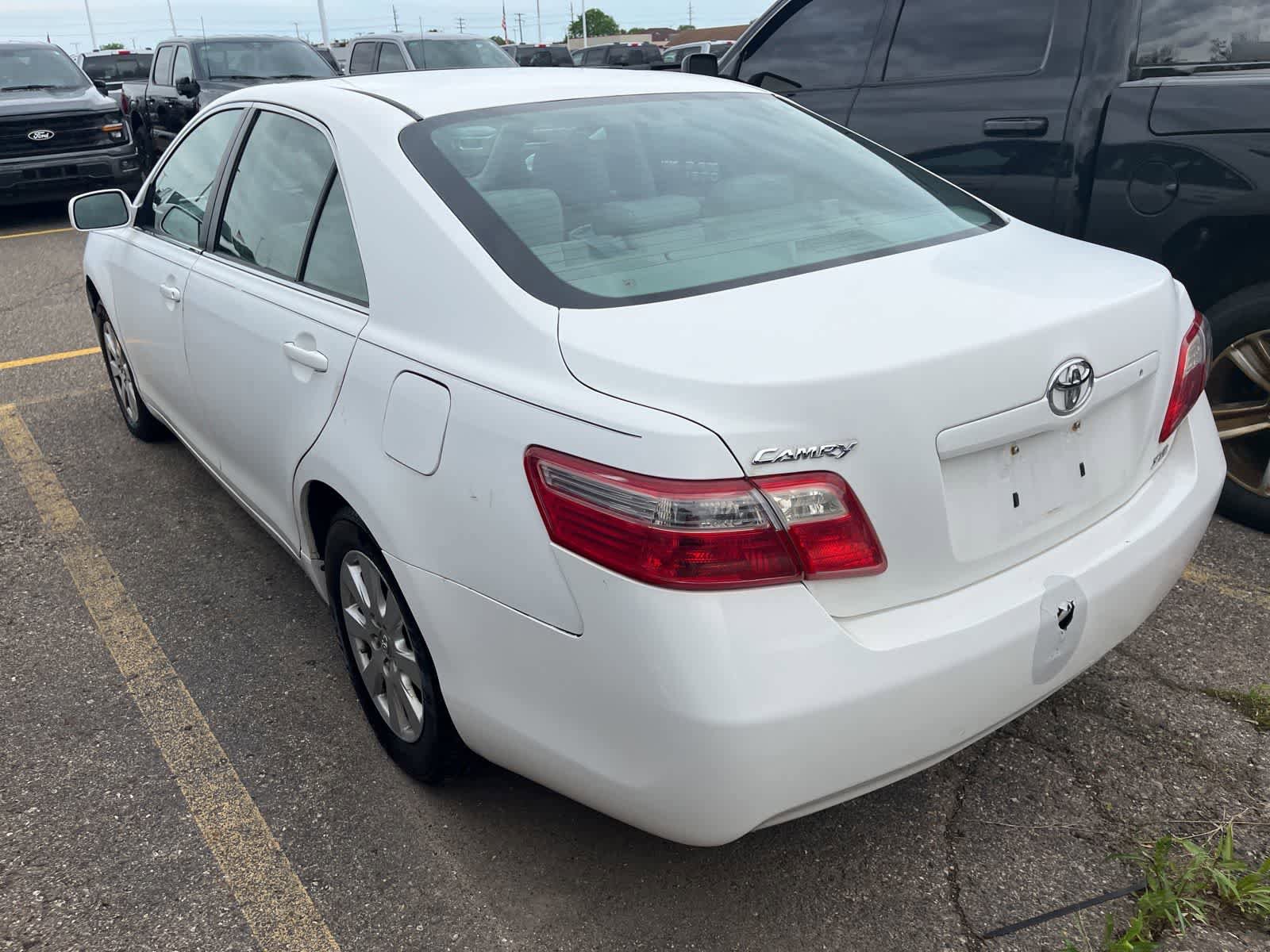 Used 2007 Toyota Camry XLE FWD image 10