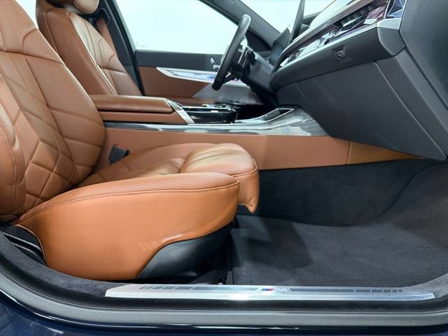 Certified 2024 BMW 740i xDrive w/ Premium Package 2 AWD/4WD image 20