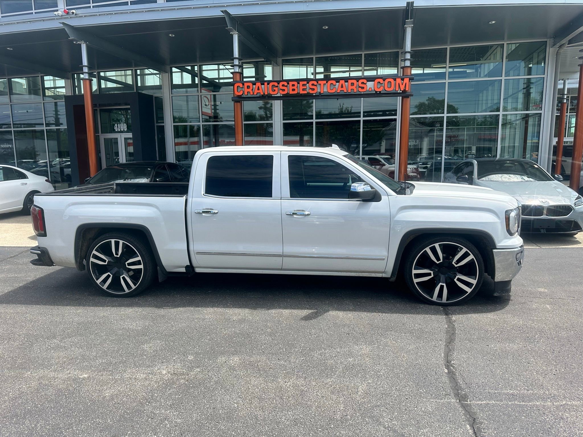 Used 2017 GMC Sierra 1500 SLT w/ Texas SLT Premium Package RWD image 1