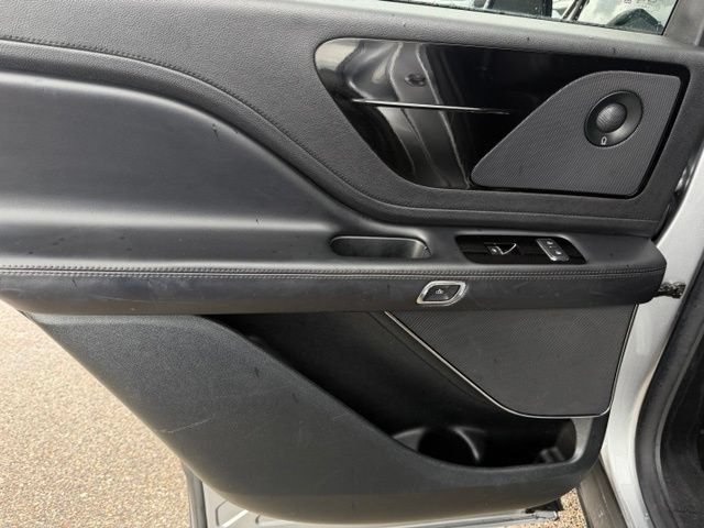 Used 2021 Lincoln Aviator Reserve w/ Elements Package Plus RWD image 13