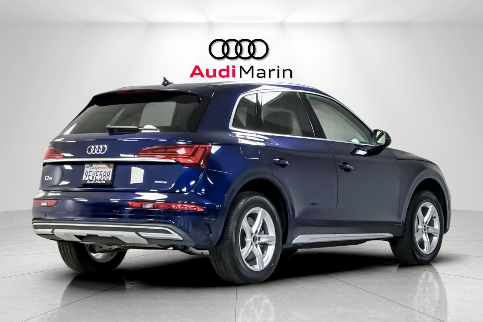 Used 2023 Audi Q5 Premium w/ Convenience Package image 5