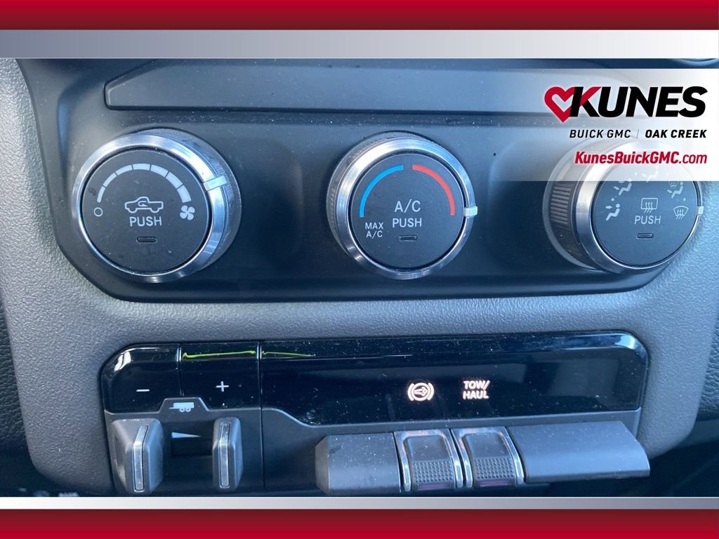 Used 2024 RAM 3500 Big Horn image 18