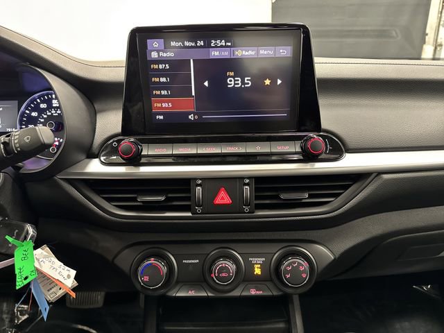 Used 2024 Kia Forte LXS w/ LXS Technology Package image 7
