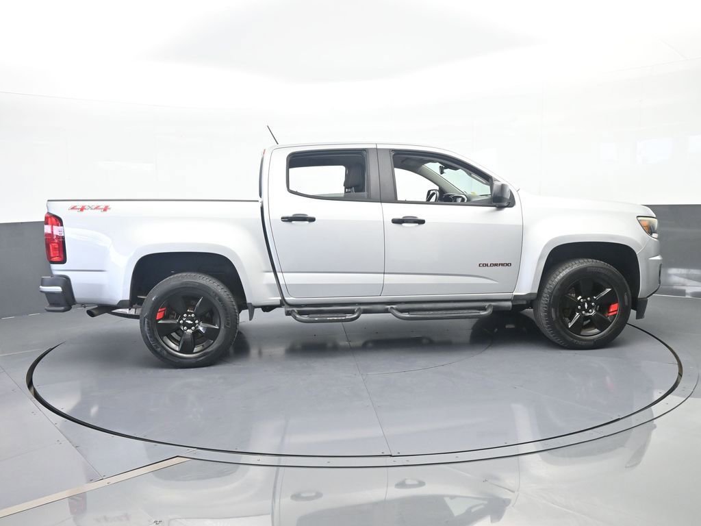 Used 2018 Chevrolet Colorado LT w/ Redline Special Edition AWD/4WD image 7
