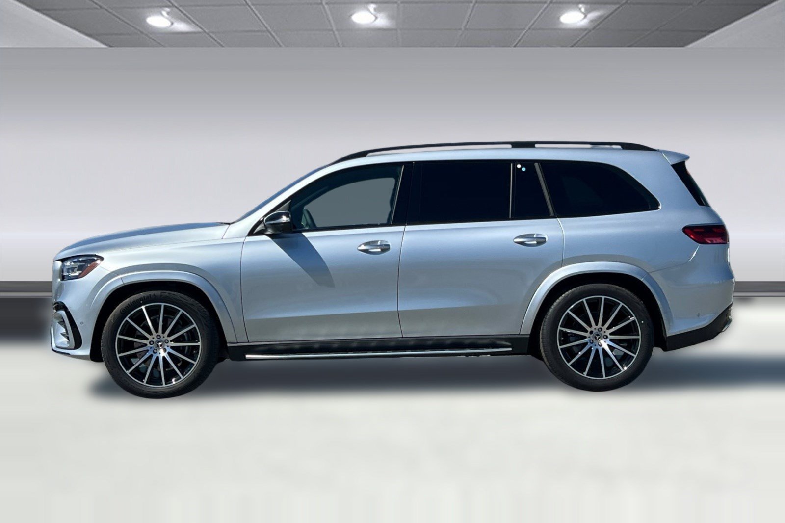 New 2026 Mercedes-Benz GLS 580 4MATIC image 2