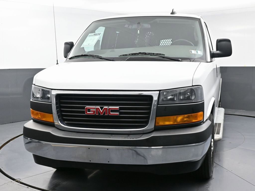 Used 2024 GMC Savana 2500 w/ Driver Convenience Package image 5