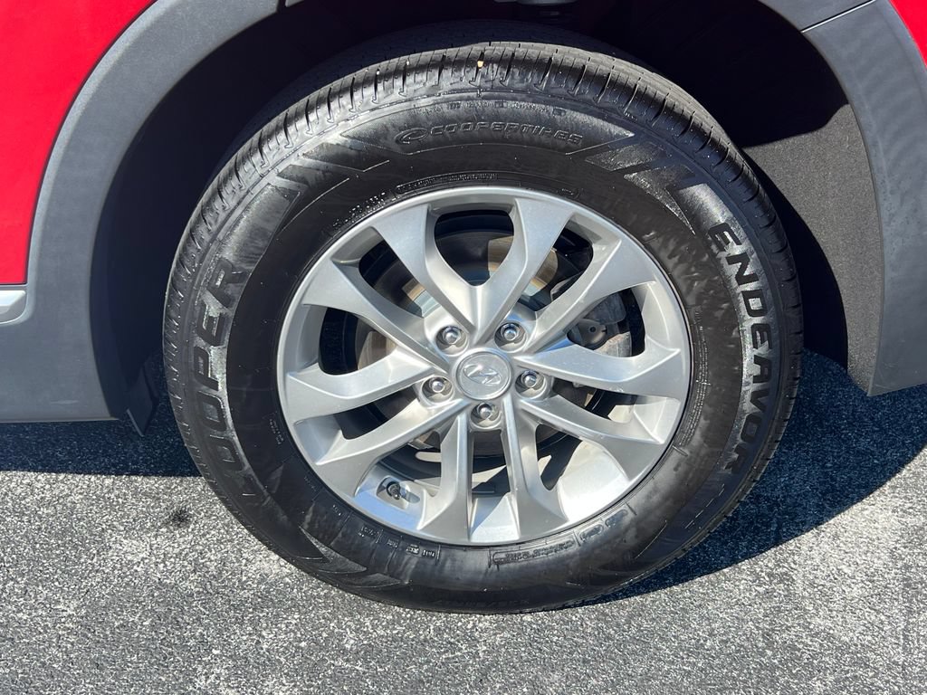 Used 2019 Hyundai Santa Fe SE AWD/4WD image 15
