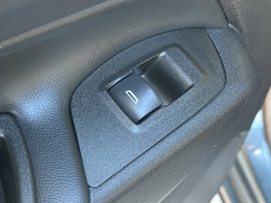 Used 2020 Chevrolet Equinox LT image 30