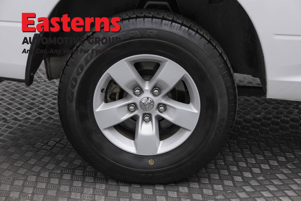 Used 2024 RAM 1500 Classic SLT image 28