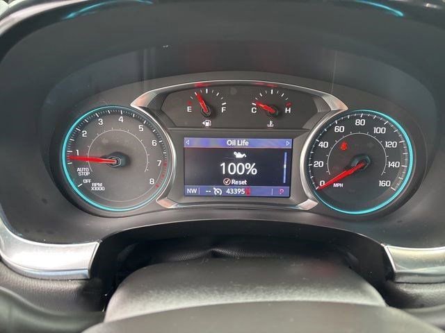 Used 2023 Chevrolet Traverse LT image 15