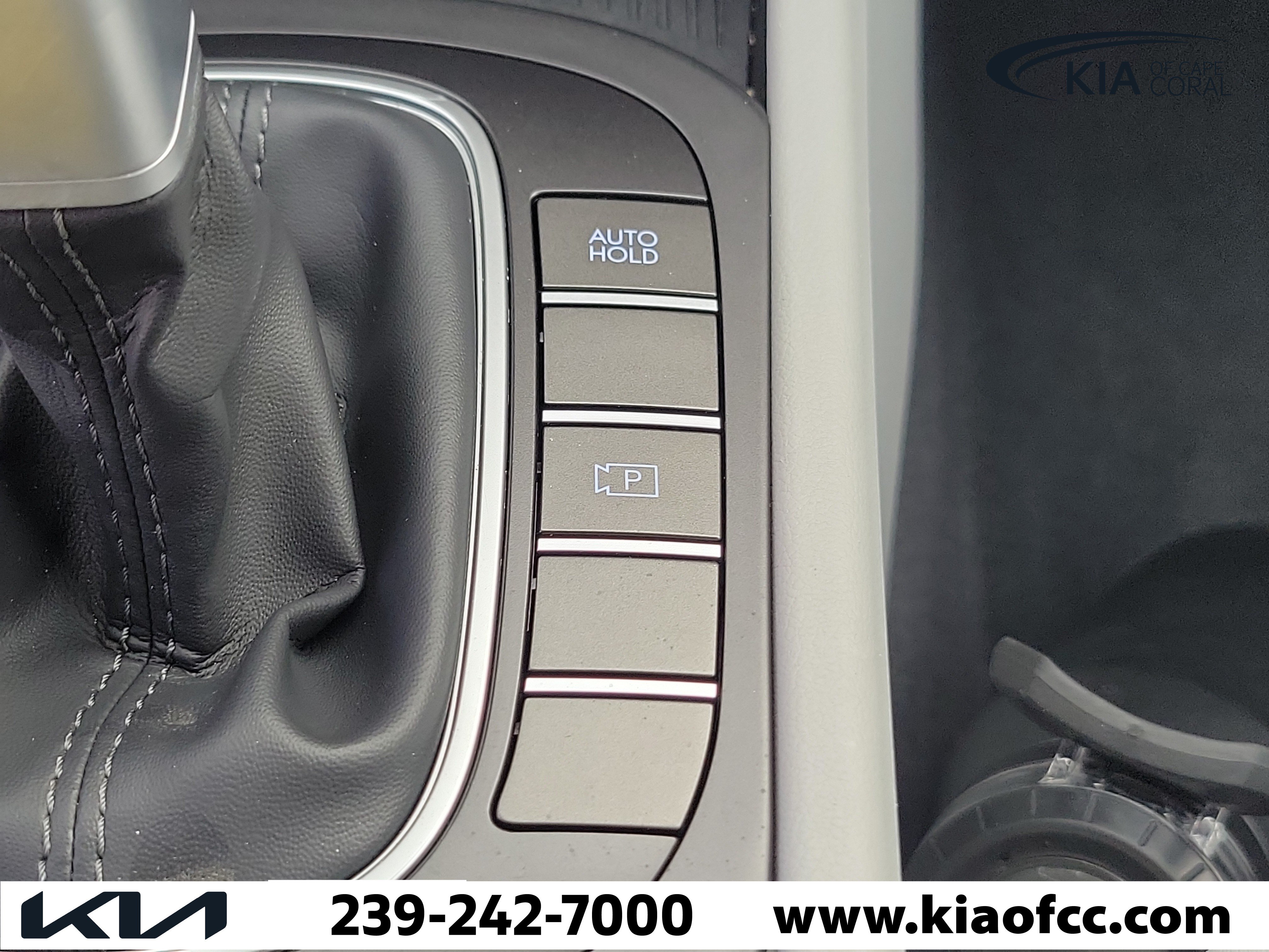 Used 2024 Hyundai Kona SEL FWD image 28