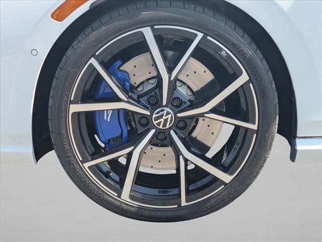 Used 2024 Volkswagen Golf R image 26