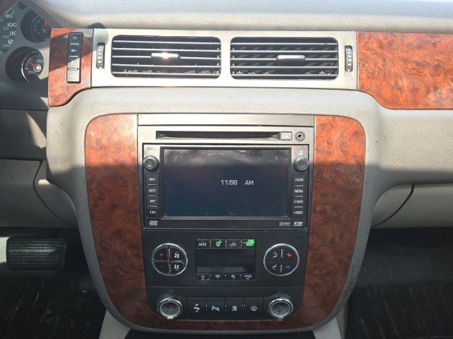 Used 2008 Chevrolet Suburban LT image 34