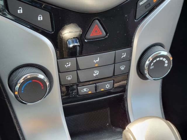 Used 2014 Chevrolet Cruze LT w/ Technology Package FWD image 21