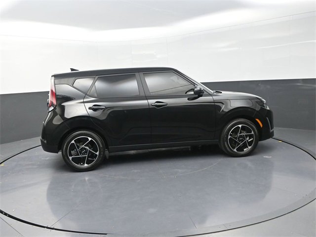 Used 2025 Kia Soul EX image 8