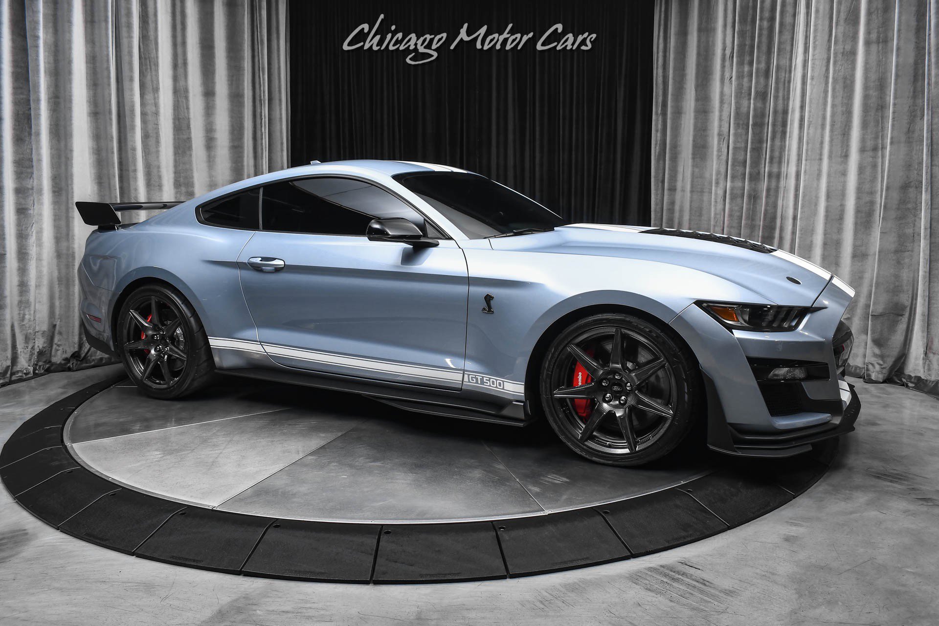 Used 2022 Ford Mustang Shelby GT500 w/ Carbon Fiber Track Pack RWD image 6