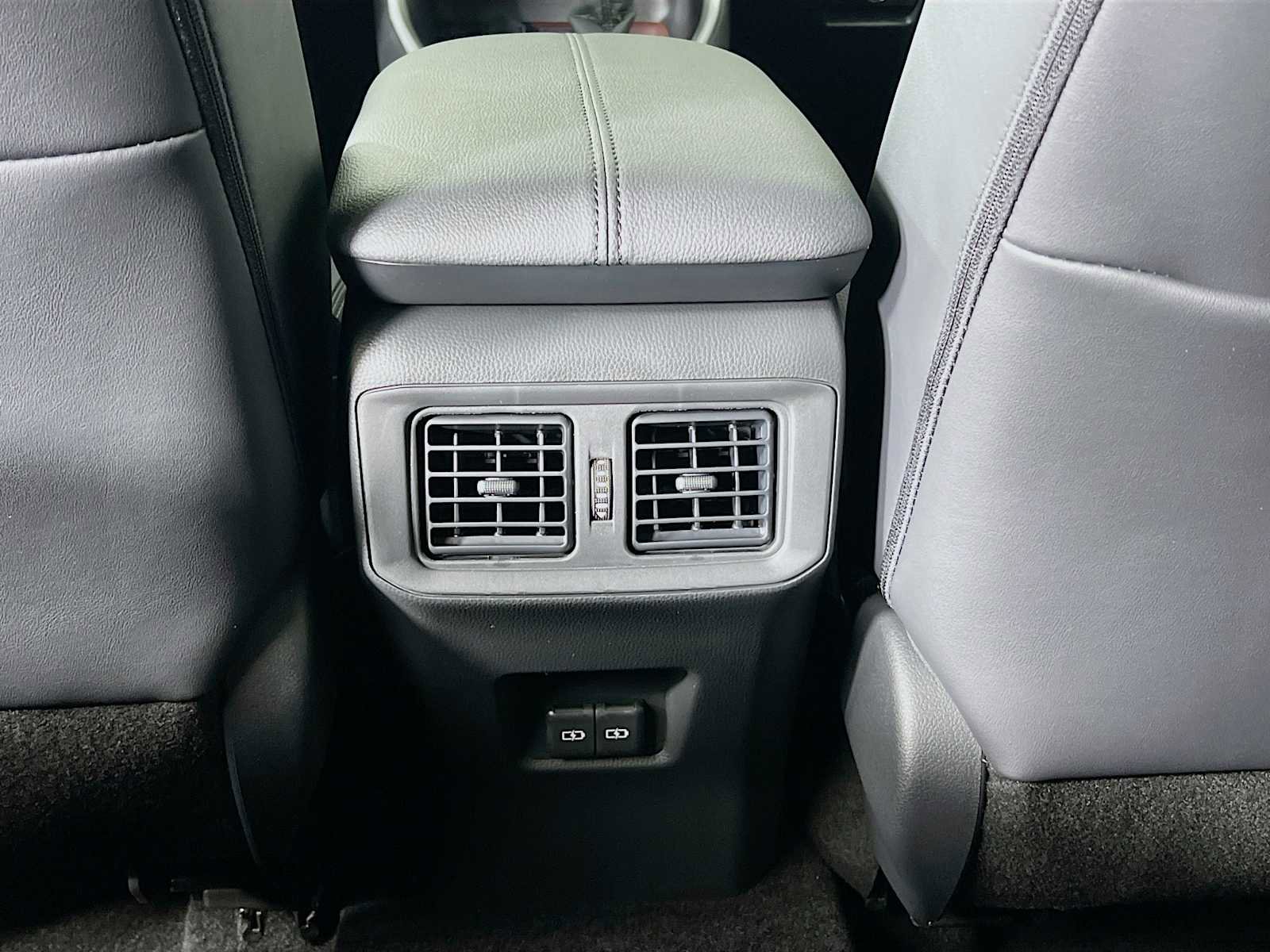 New 2025 Toyota RAV4 Limited image 15