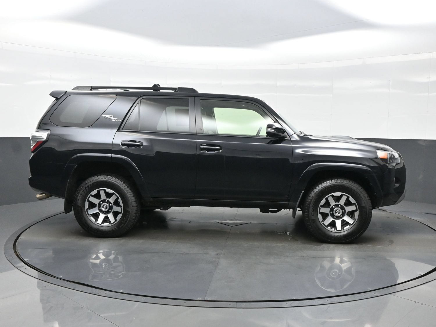 Used 2022 Toyota 4Runner TRD Off-Road Premium AWD/4WD image 7