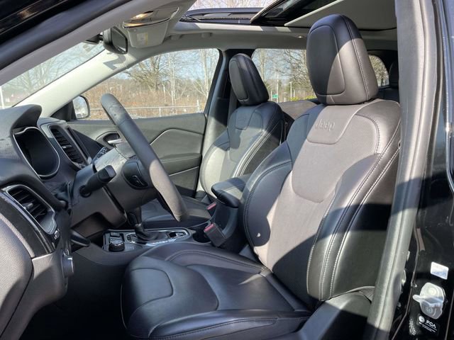 Used 2023 Jeep Cherokee Altitude Lux w/ Lux Elite Package image 17