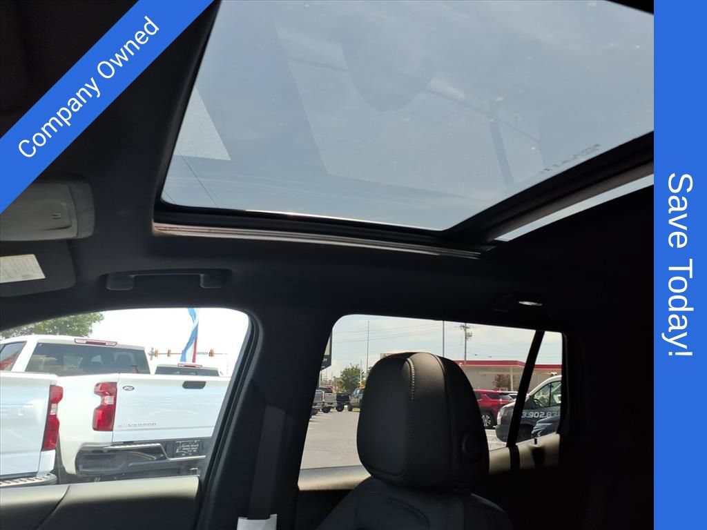 New 2027 Chevrolet Equinox LT w/ Convenience Package II FWD image 11