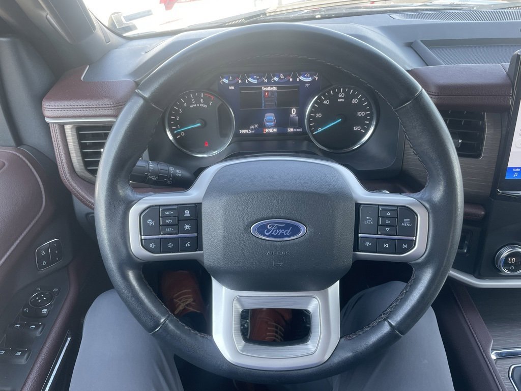 Used 2023 Ford Expedition Limited image 28