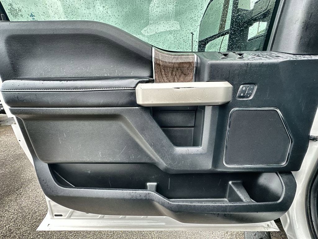Used 2017 Ford F250 Lariat w/ Lariat Value Package image 22