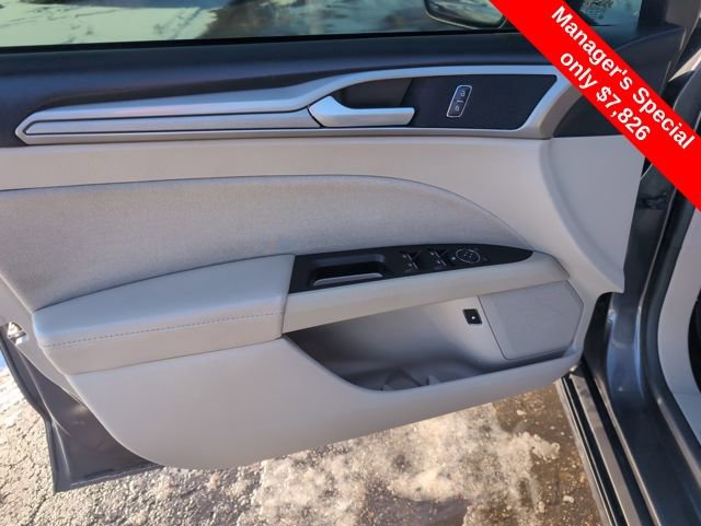 Used 2018 Ford Fusion SE image 14