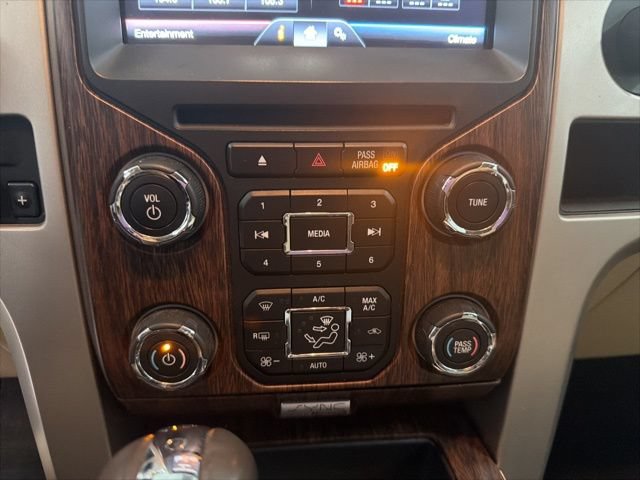 Used 2014 Ford F150 Lariat w/ Equipment Group 502A Luxury AWD/4WD image 21