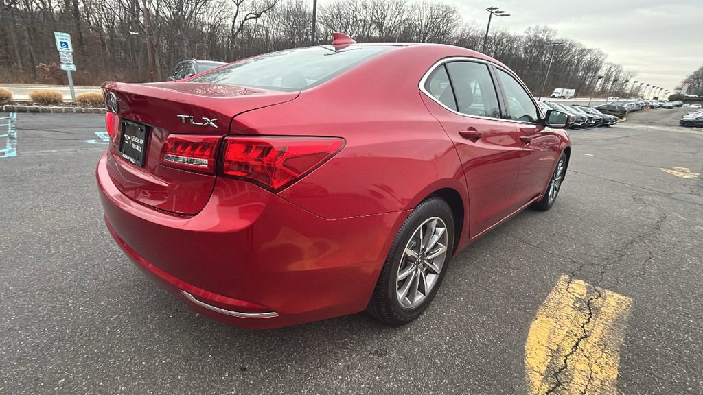 Used 2020 Acura TLX image 9