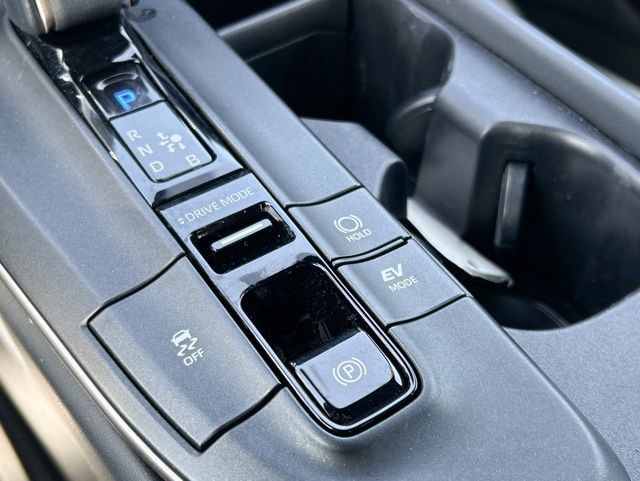 Used 2023 Toyota Crown AWD/4WD image 43