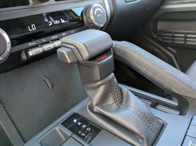 Certified 2025 Toyota Tacoma TRD Off-Road image 12