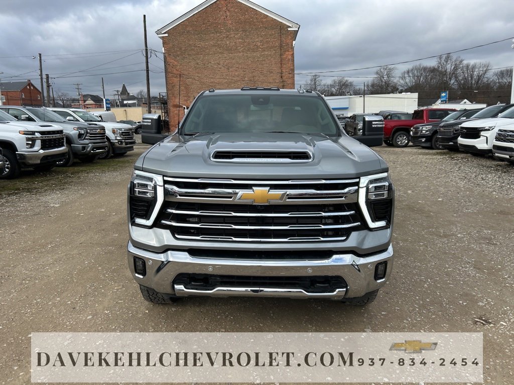 Used 2025 Chevrolet Silverado 3500 LTZ w/ LTZ Plus Package image 8