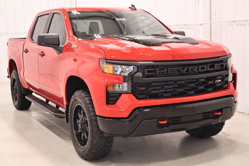 Used 2026 Chevrolet Silverado 1500 Custom Trail Boss AWD/4WD image 3