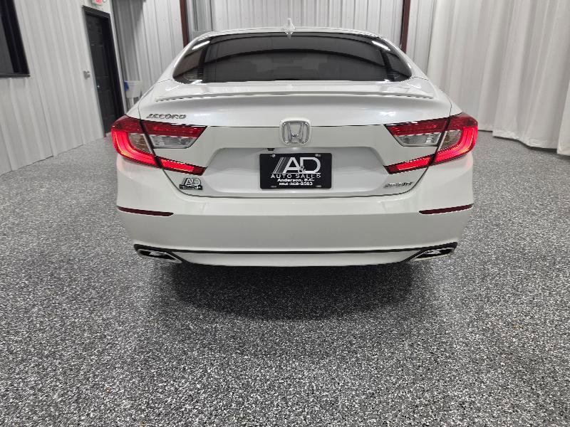 Used 2018 Honda Accord Sport image 6