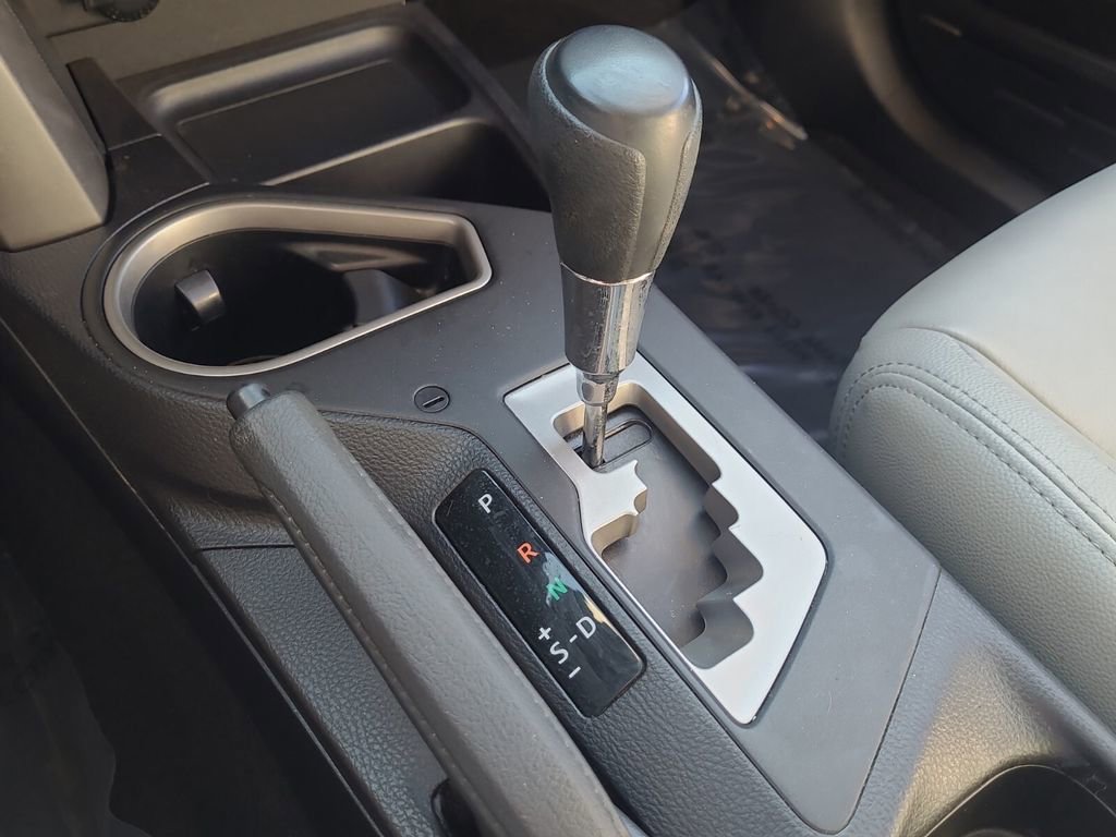 Used 2018 Toyota RAV4 XLE image 23