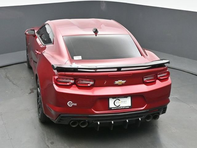 Used 2021 Chevrolet Camaro LT RWD image 37