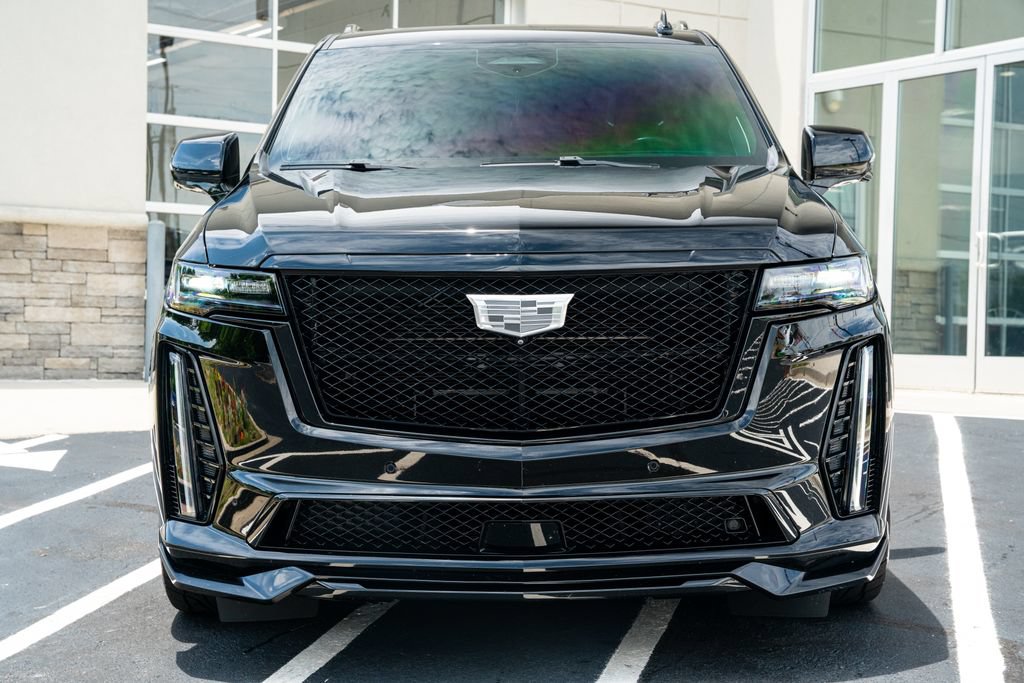 Used 2023 Cadillac Escalade V AWD/4WD image 4